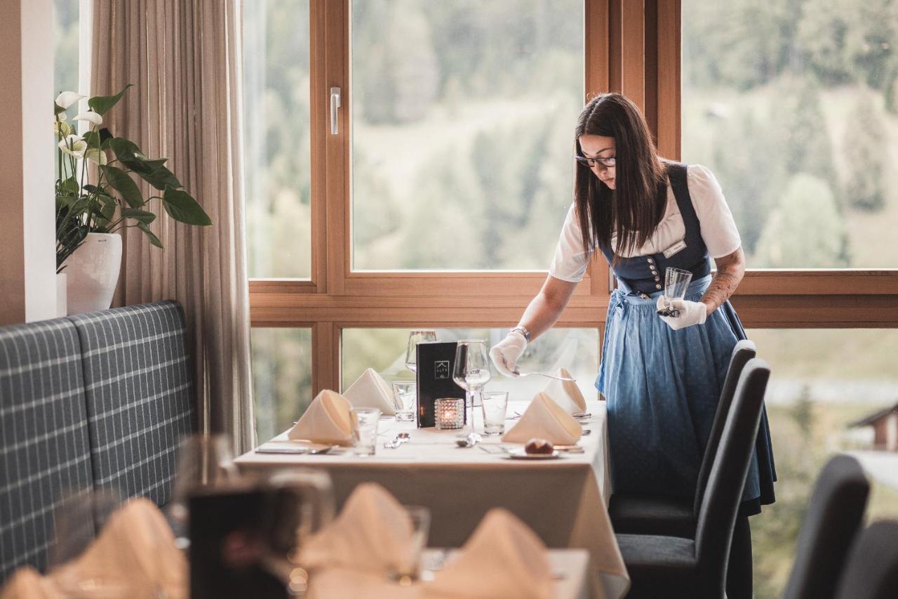Alfa Hotel Серфаус Экстерьер фото